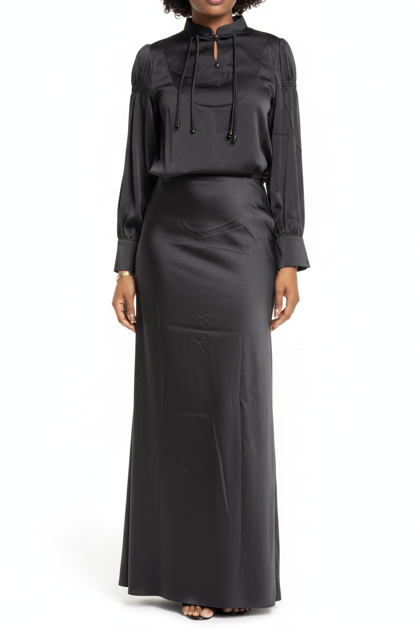 Ensemble noir satiné zoom fond blanc